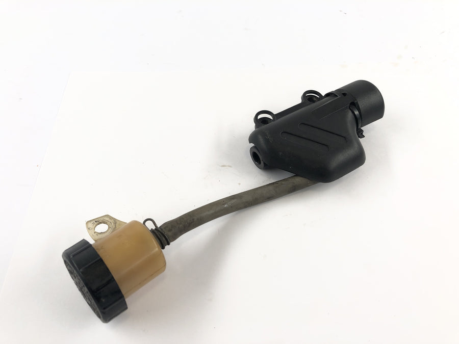 KTM LC4 640 [2003] - Brzdové čerpadlo vzadu