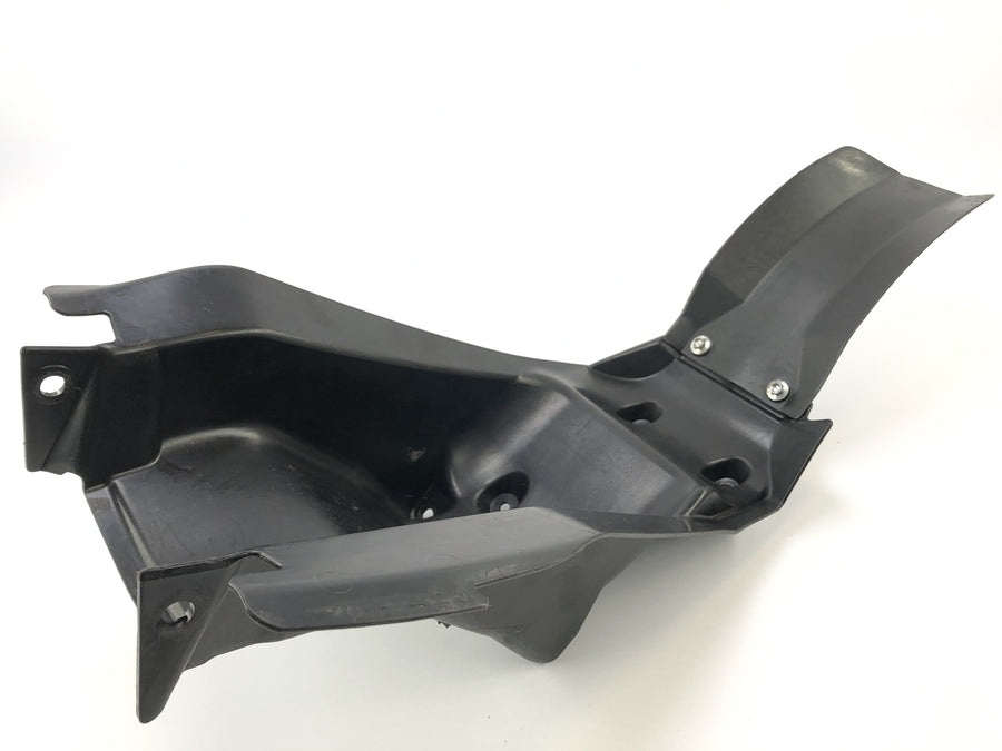 Husqvarna SM 630 A4 [2010] - sakra pod vnitřním obložením Splash Protection