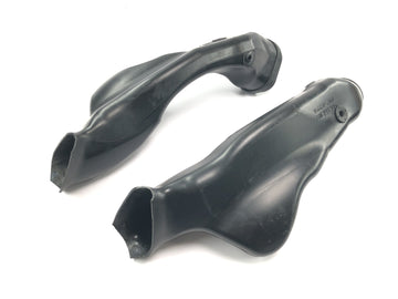 Suzuki GSX R 1000 WVB6 K6 [2006] - Vstup vzduchu do sacího potrubí šnorchl sání vzduchu vlevo a vpravo - 0