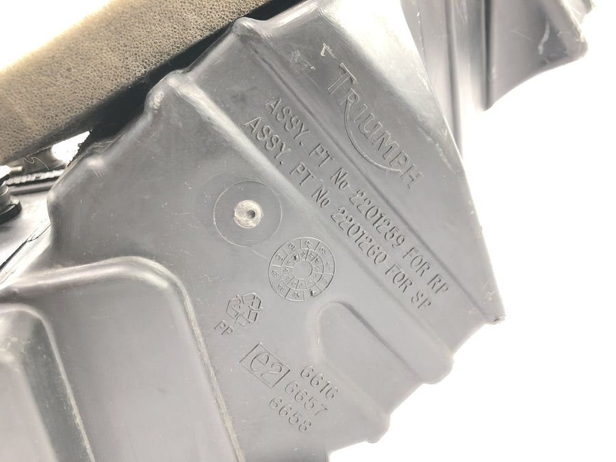 TRIUMPH DAYTONA 955I T595 [1998] - Airbox box vzduchového filtru