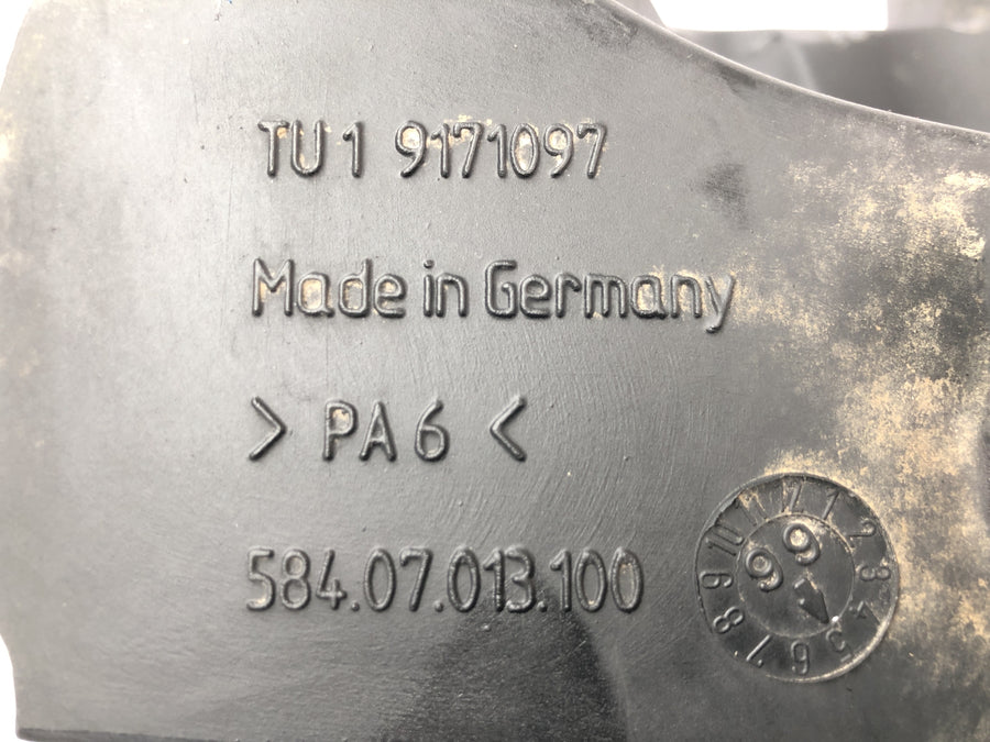 KTM 640 LC4 EGS [1999] - Ulomené šrouby kapotáže benzínové nádrže