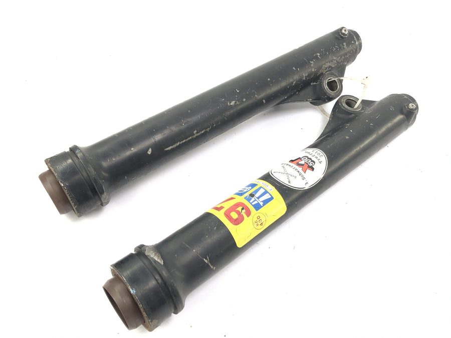 Yamaha XT 500 1U6 [1981] - Standpipes Telegabel vlevo a vpravo