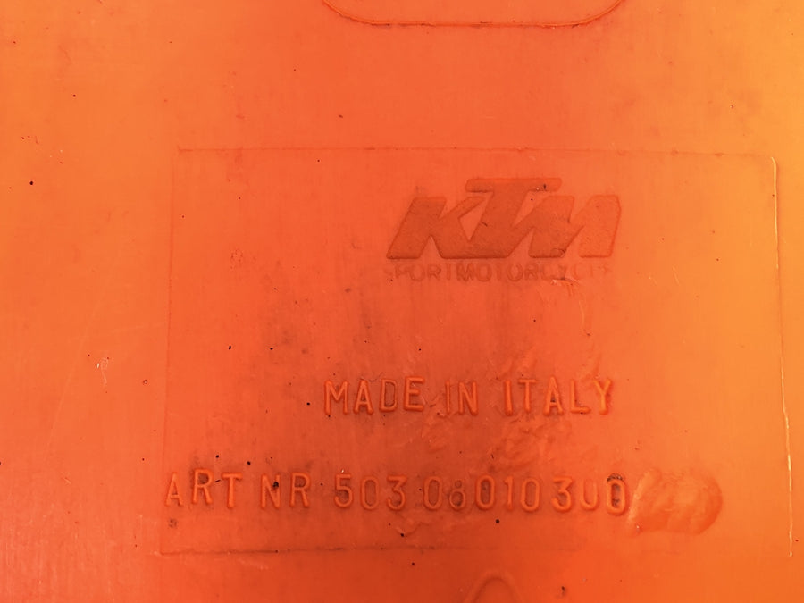 KTM LC4 640 EGS [2004] - Fender přední blatníky