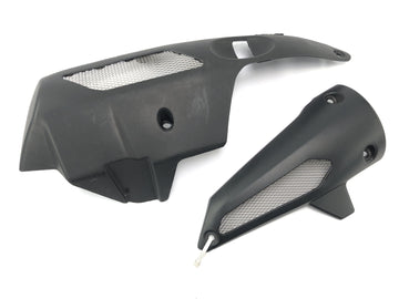 Moto Guzzi Stelvio 1200 4V [2009] - Oplácení ventilační mřížky boční části vzduchu vpravo a doleva - 0