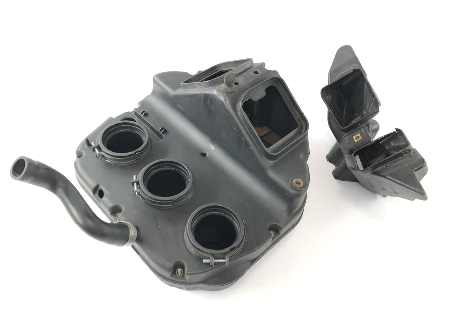 Benelli TNT 1130 [2009] - Airbox box vzduchového filtru