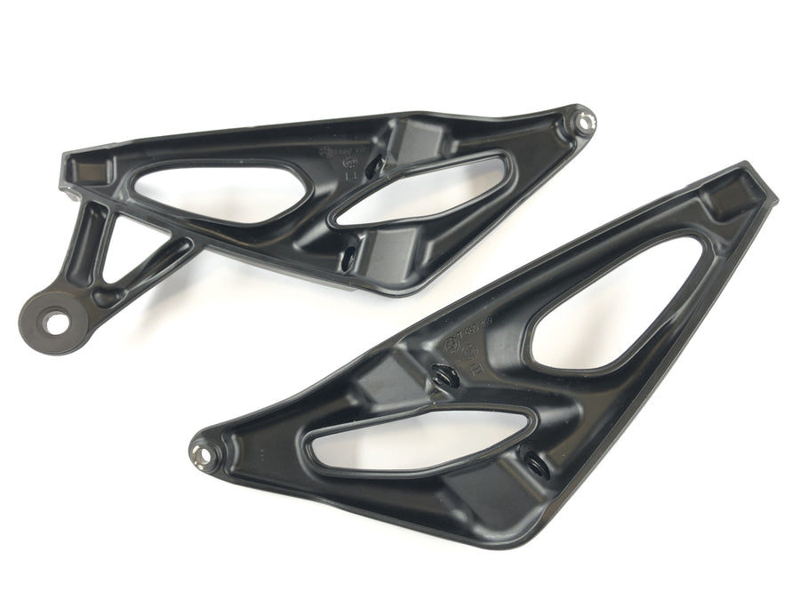 BMW K 1300 S K12S [2010] - Závody na nohou dětské cihly za levou pravou sadou
