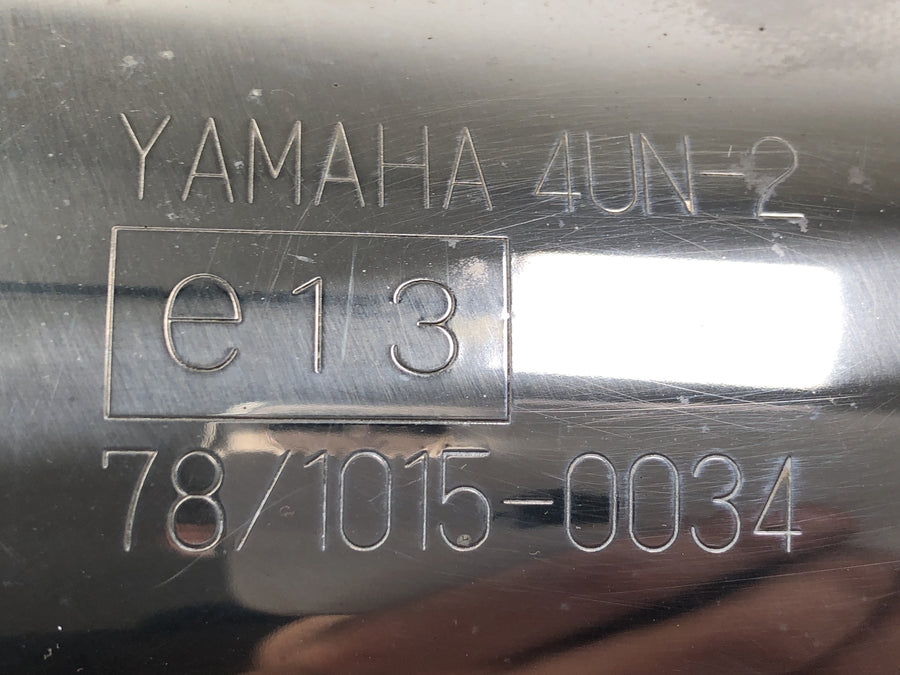 Yamaha TRX 850 4UN [1996] - Zadní tlumič výfuku pravý