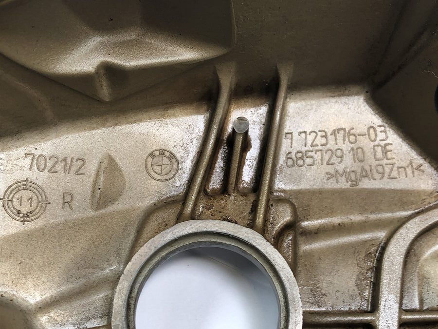 BMW R 1200 GS Adventure R12 [2012] - víko ventilu vpravo