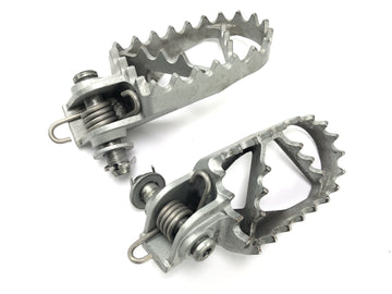 KTM 690 SM Prestige [2007] - Footrests's Driver's Footrest vlevo a vpravo - 0