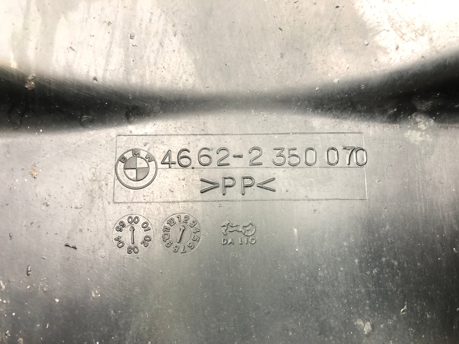 BMW F 650 GS R13 [2002] - Ochranný kryt blatníku na zadních kolečkách vzadu