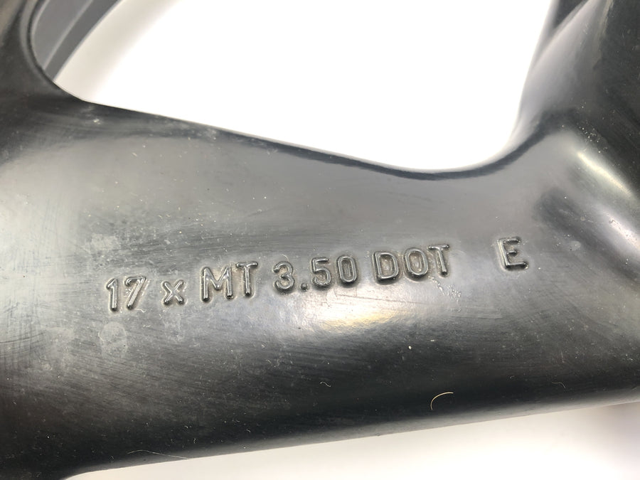 Ducati 900 SS [1991] - ráf před ráfkem předního kola