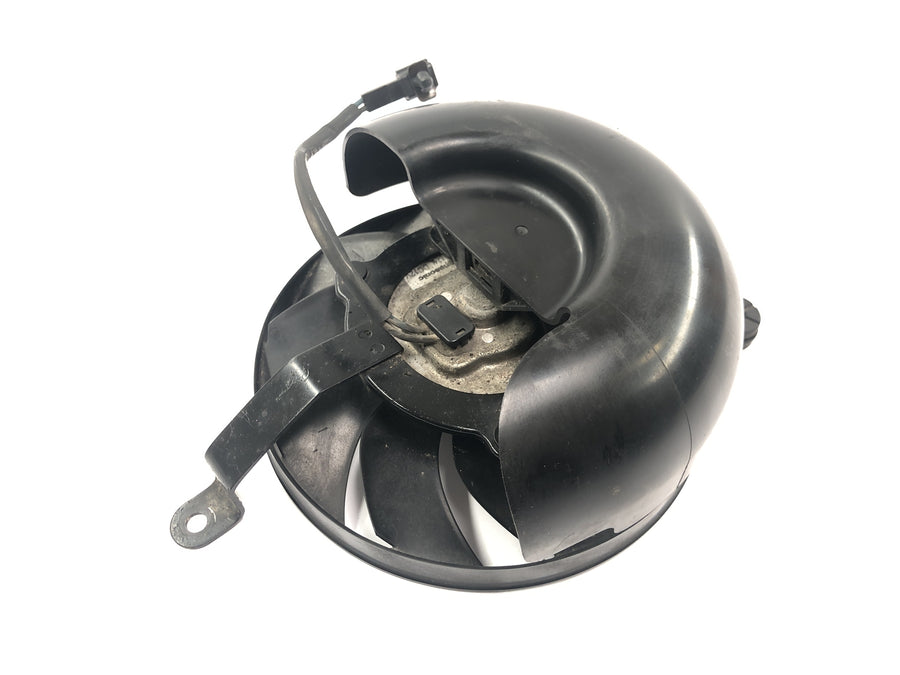 Suzuki GSF 1250 SA Bandit WVCH [2007] - Oběžné kolo ventilátoru chladiče ventilátor chladiče
