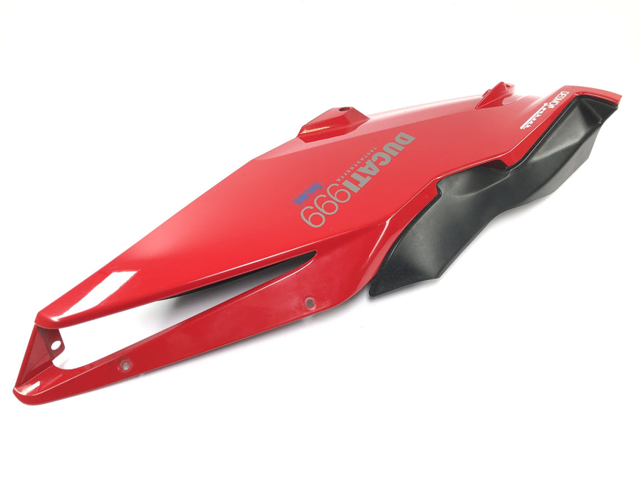 Ducati 999 H4 [2003] - Boční oplášťování levého pláště výpočtu dílu
