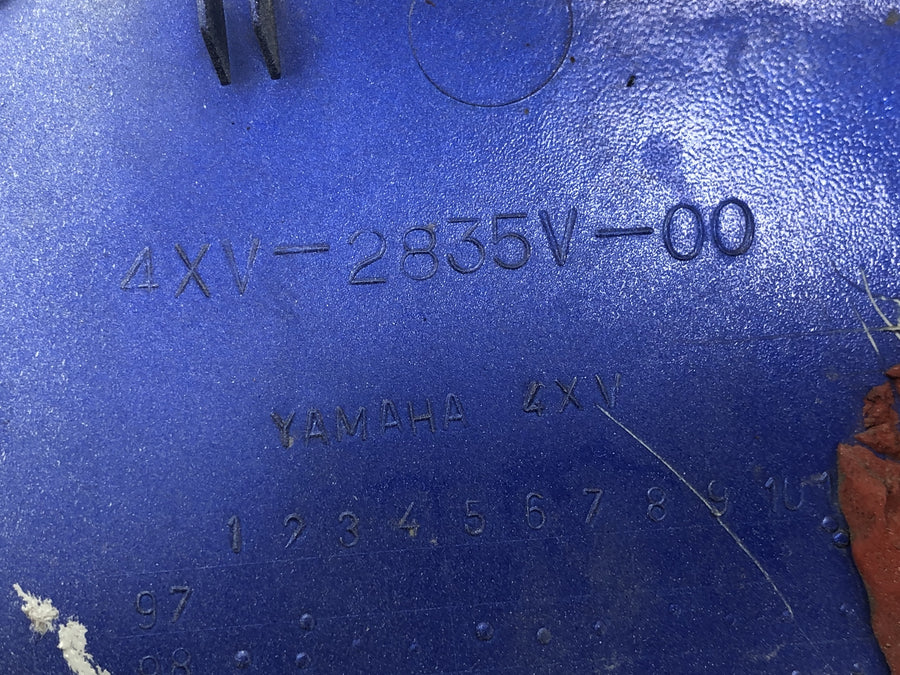 Yamaha YZF R1 RN04 [2001] - Pravá horní kapotáž
