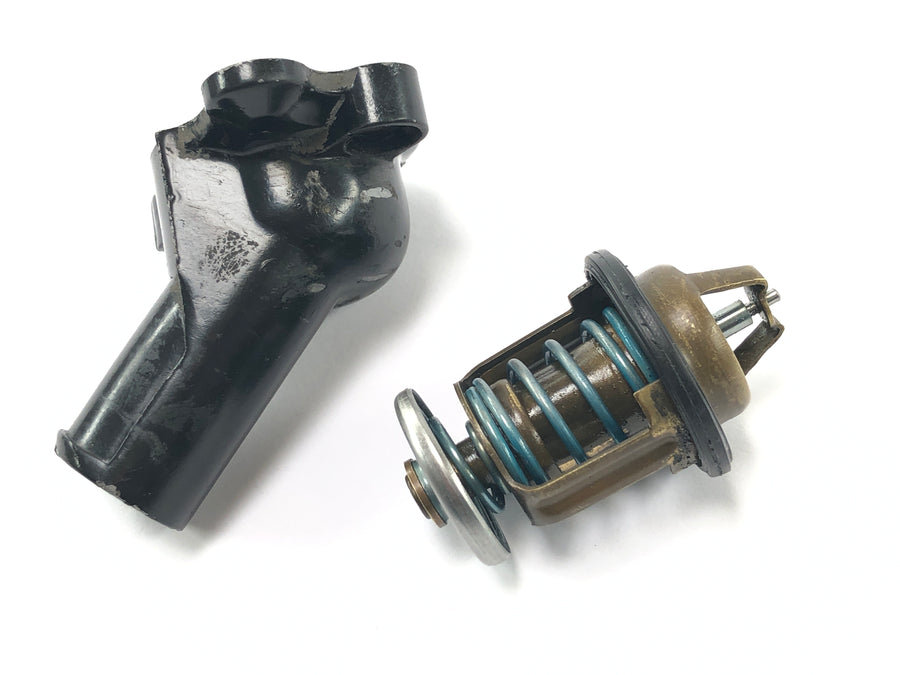 Cagiva Planet 125 [1998] - Termostat chladicí vody s pouzdrem termostatu