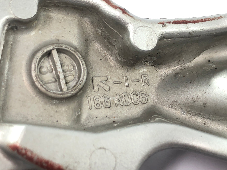 Suzuki GSX R 1000 WVBZ K3 [2003] - stupačky spolujezdce s držákem levý a pravý pár