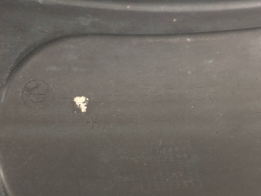 BMW C1 125 [2002] - kryt zadního kola ochranný kryt zadního vnitřního blatníku plast