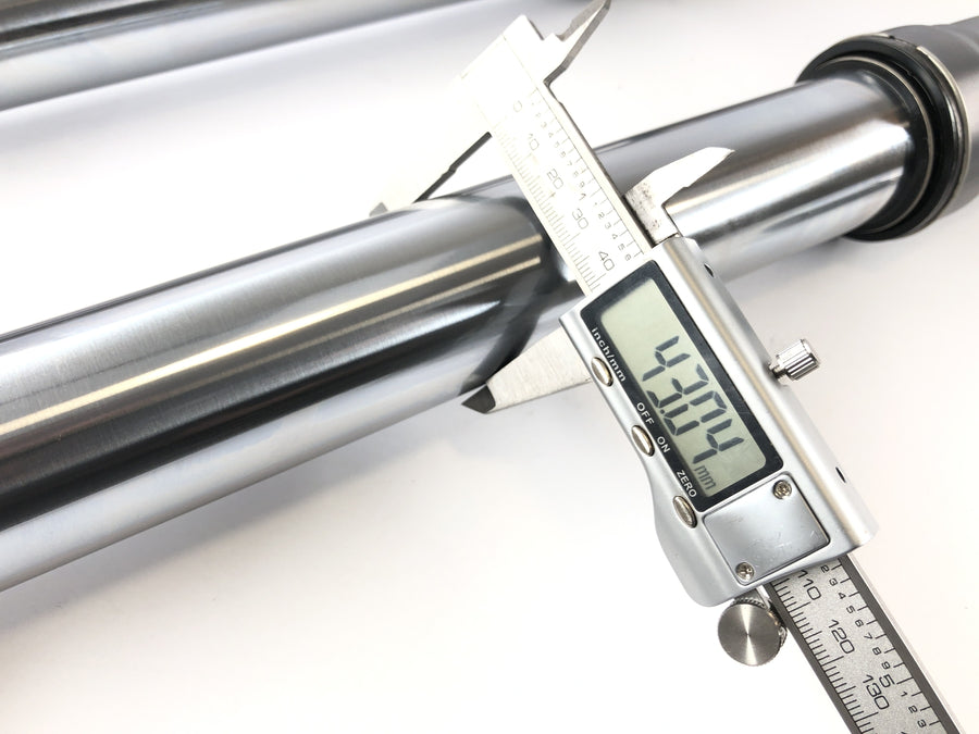 KTM LC4 640 EGS [2004] - Gabel Telegabel s osou