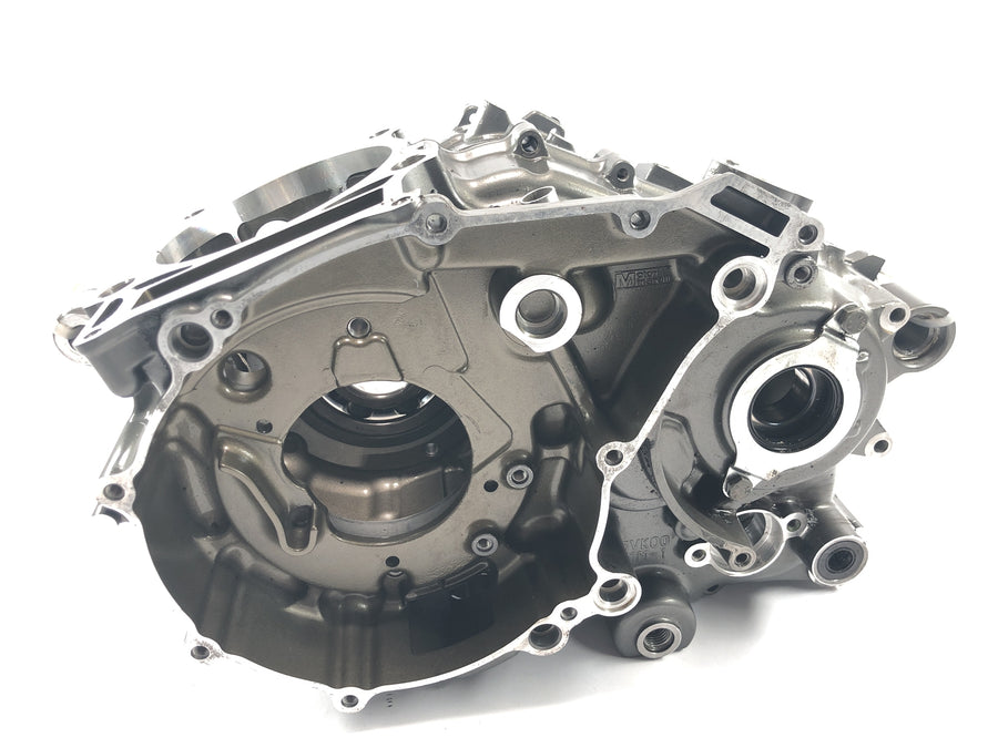 Yamaha MT 03 RM02 [2007] - skříň motoru kliková skříň blok motoru prázdný skříň
