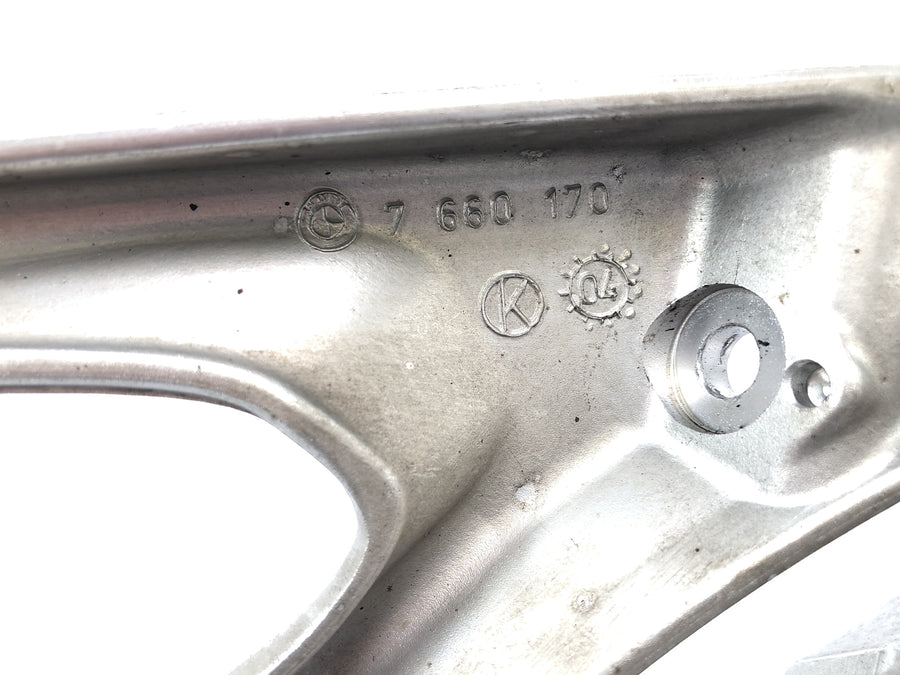 BMW K 1200 S K12S [2004] - stupačka spolujezdce vpravo s deskou stupačky