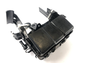 Honda XBR 500 PC15 [1989] - Absorpce držáku baterie baterie baterie