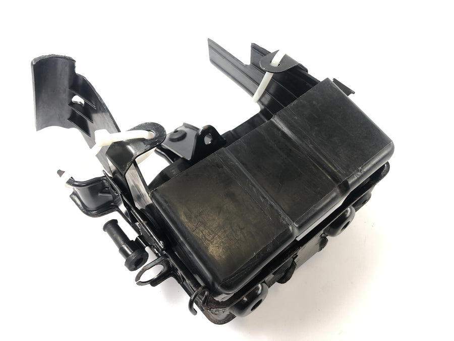 Honda XBR 500 PC15 [1989] - Absorpce držáku baterie baterie baterie