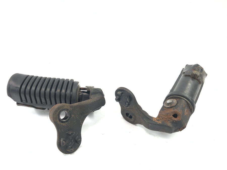 Honda GL 500 Silversching PC02 [1982] - Pedidiatress Rasten Linsk a pravou nohou Footrest Footrest