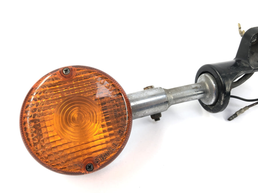 Yamaha XV 750 5G5 [1982] - TORN SIGNÁLNÍ S BRACKET na přední straně