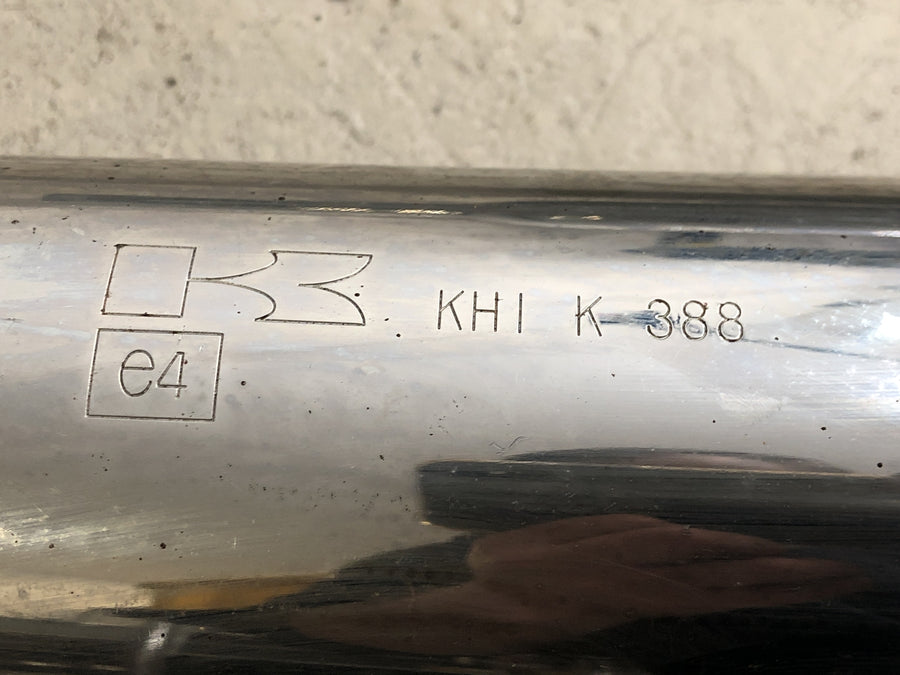 Kawasaki W 650 EJ650A [1999] - Výfukový systém, koncový hrnec, sběrný výfukový systém vlevo a vpravo
