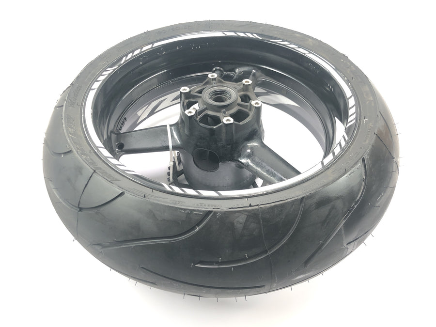 Yamaha YZF R1 RN04 [2001] - ráfek zadního kola ráfek kola kompletní s řetězovým kolem 17 palců 17x6,00"