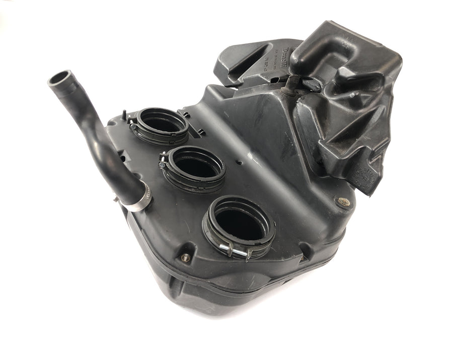 Benelli TNT 1130 [2009] - Airbox box vzduchového filtru