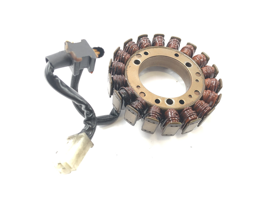 Kawasaki VN 1500 Classic VNT50D [2001] - Kov alternatoru generátoru statoru