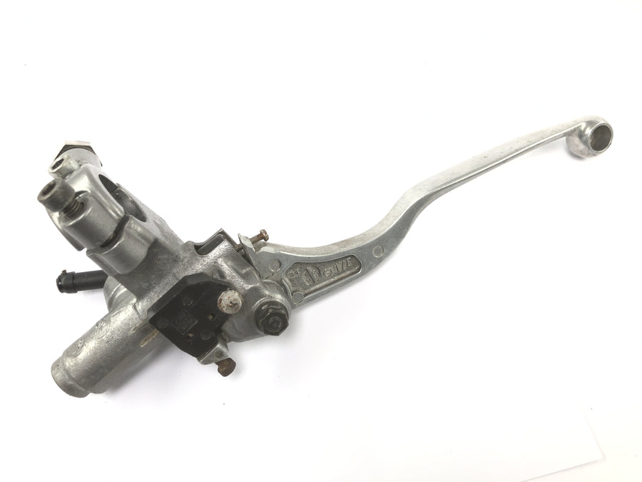 Suzuki RG 250 Gamma GJ21D [1987] - Přední brzdová pumpa s brzdovou páčkou