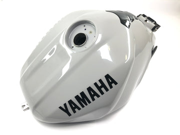Yamaha YZF R1 RN04 [2001] - Palivová nádrž benzínová nádrž