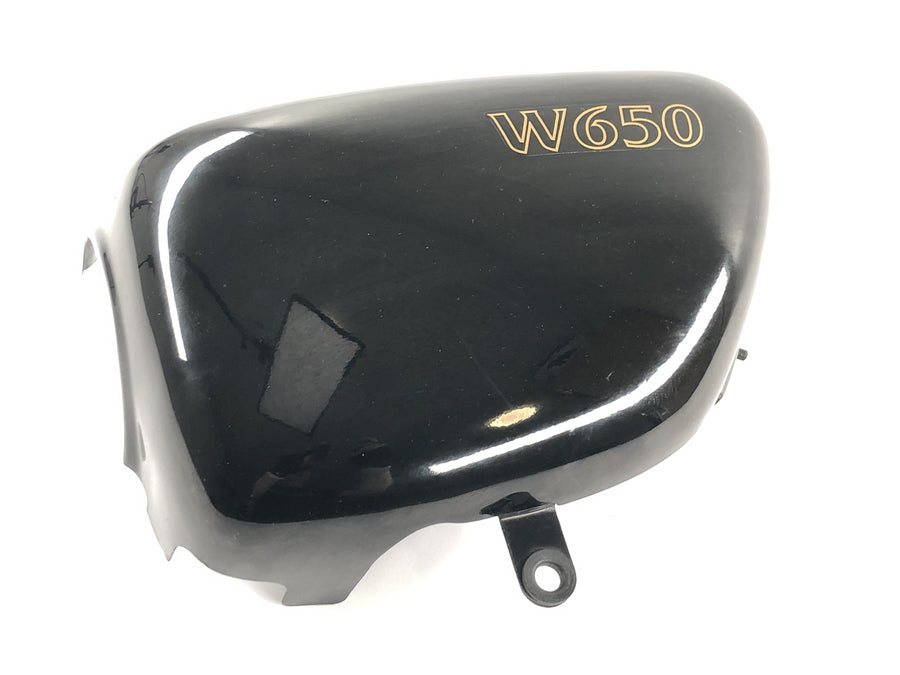 Kawasaki W 650 EJ650A [1999] - boční kryt bočního panelu levý
