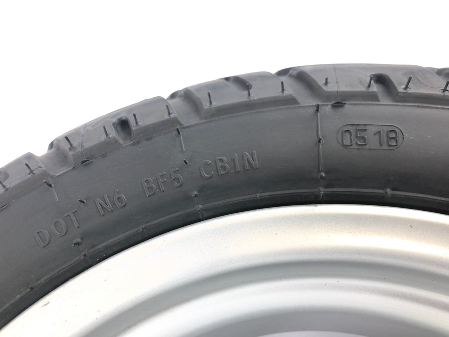 BMW C1 125 [2002] - pneumatika na ráfek zadního kola 3,50 x 12"