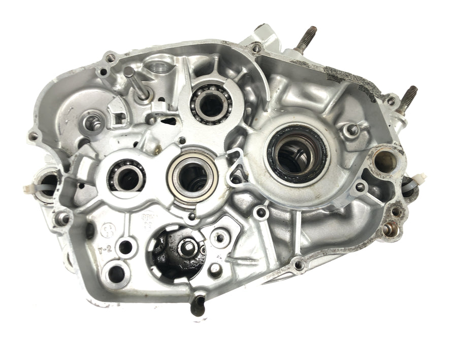 Yamaha DT 125 R DE03 [2000] - Skříň motoru poloviny skříně klikové skříně bloku motoru