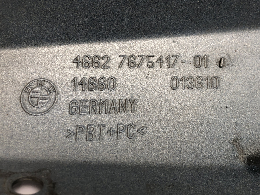 BMW K 1200 S K12S [2005] - Kód barvy levého zadního panelu 933