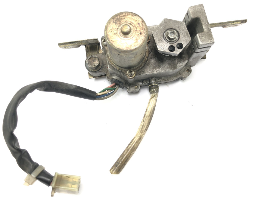 Suzuki RG 250 Gamma GJ21D [1987] - Servomotor výkonového ventilu ovládání výfuku ovladače