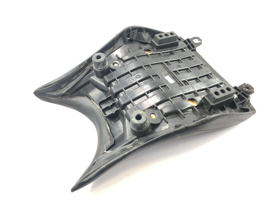 Honda CBR 125 R JC50 [2012] - Sedačka sedadla řidiče
