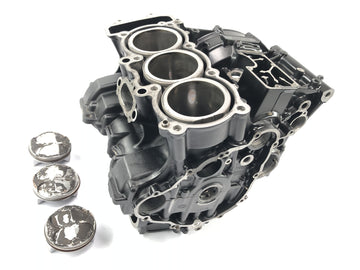 Triumph Street Triple R 675 D67LD [2010] - Motor Houses with Running Sockets and Pistons