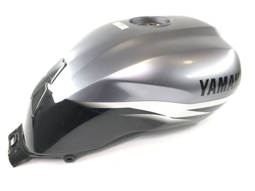 Yamaha XJR 1300 RP06 [2002] - Nádrž benzínová nádrž palivová nádrž