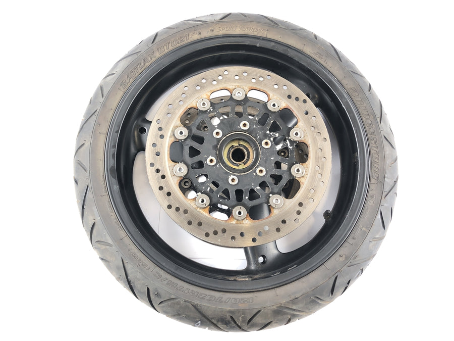 Triumph Speed ​​Triple 955i [1999] - ráfku předního kola vpředu 120/70 ZR17