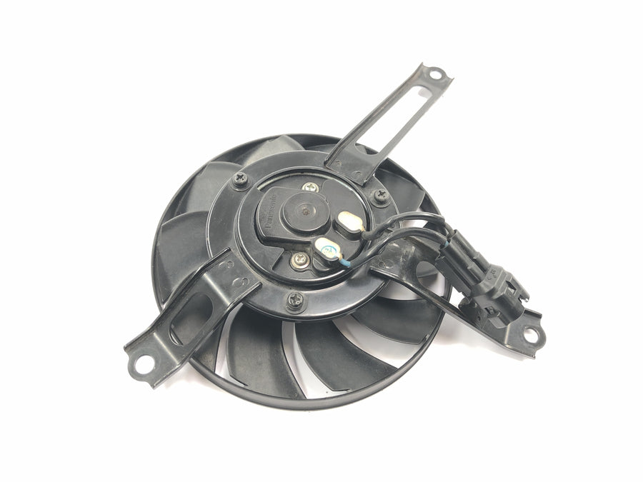 Honda CBR 1000 RR SC59 [2008] - Ventilátor chlazení ventilátoru chladiče