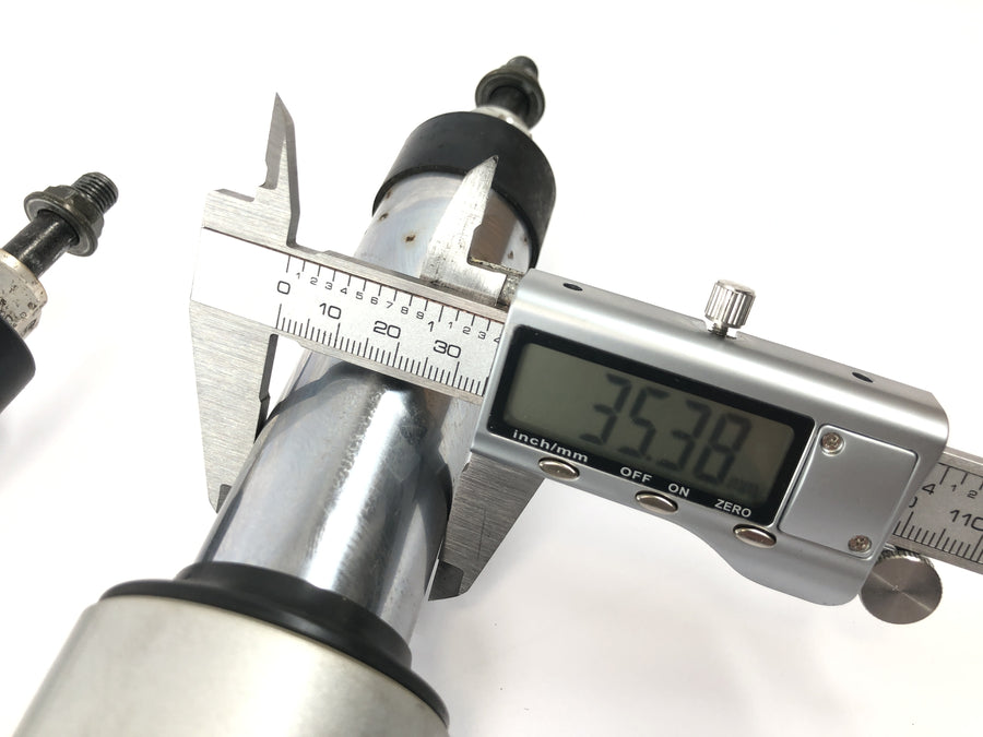 BMW R 1200 R R1ST [2008] - Teleskopické trubky vidlice s telelever osou