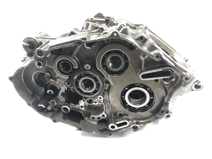 Yamaha XTZ 660 3YF [1992] - skříň motoru prázdná skříň bloku motoru poloviny skříně klikové skříně