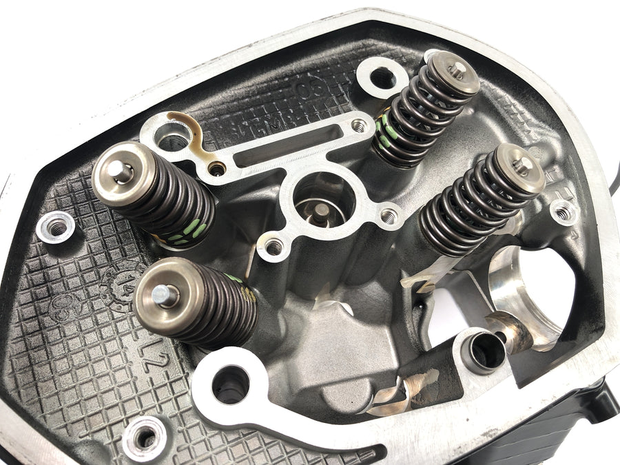 BMW R 1200 ST R1ST [2006] - hlava válce napravo