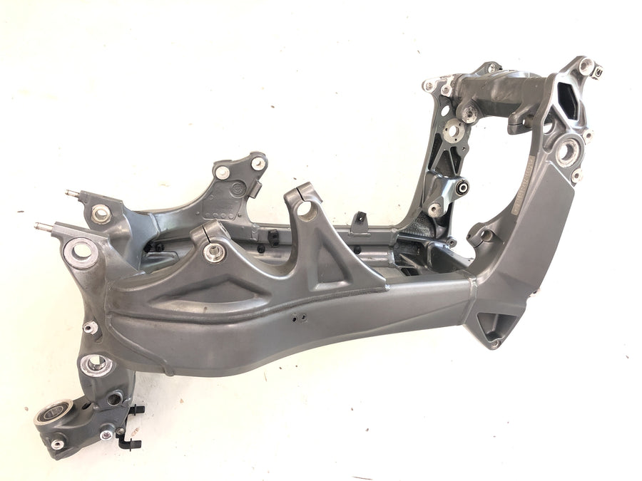 BMW K 1300 S K12S [2010] - rám s papíry