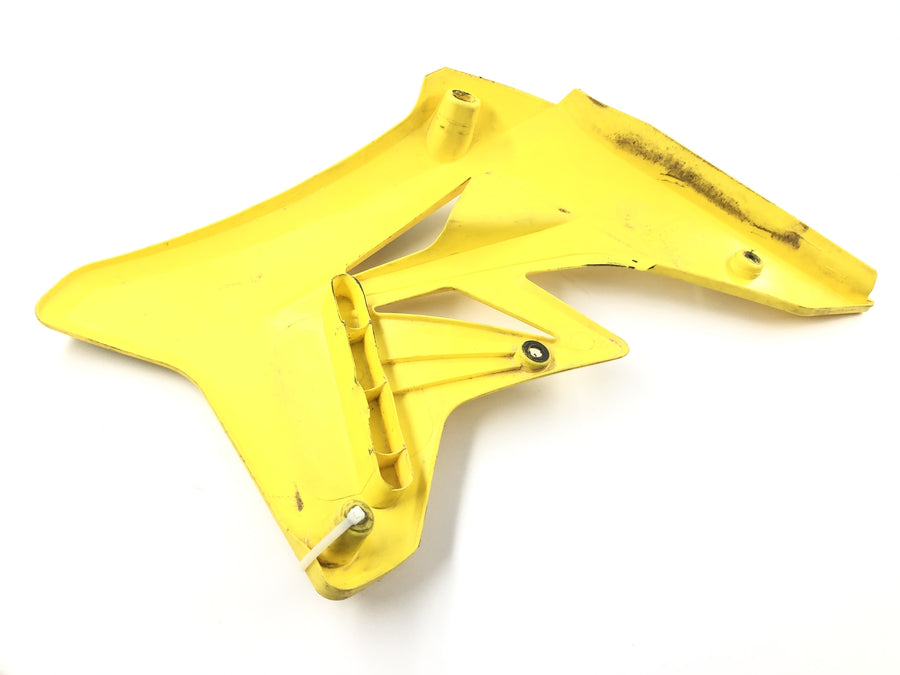 Suzuki RM Z 250 RJ41A [2007] - Pravá kapotáž nádrže