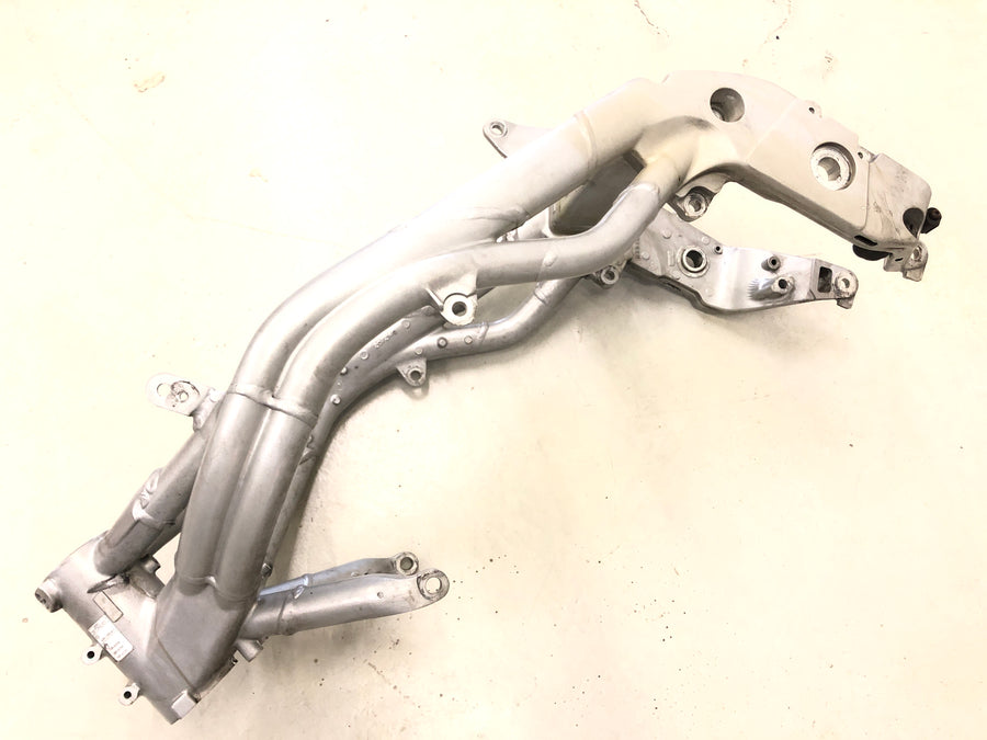Triumph Daytona 955i T595 [1999] - rám s papíry